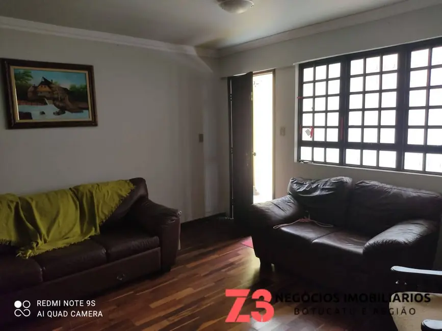 Foto 6 de Casa com 3 quartos à venda, 300m2 em Jardim Bom Pastor, Botucatu - SP