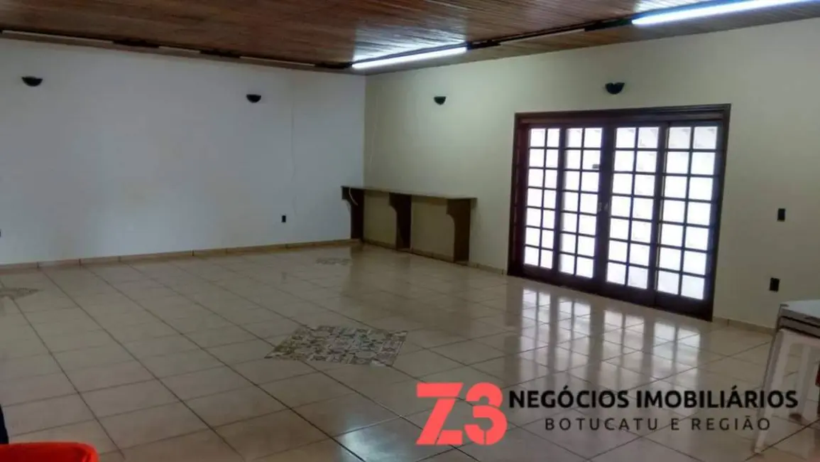 Foto 3 de Chácara à venda, 5700m2 em Chácara Recreio Vista Alegre, Botucatu - SP