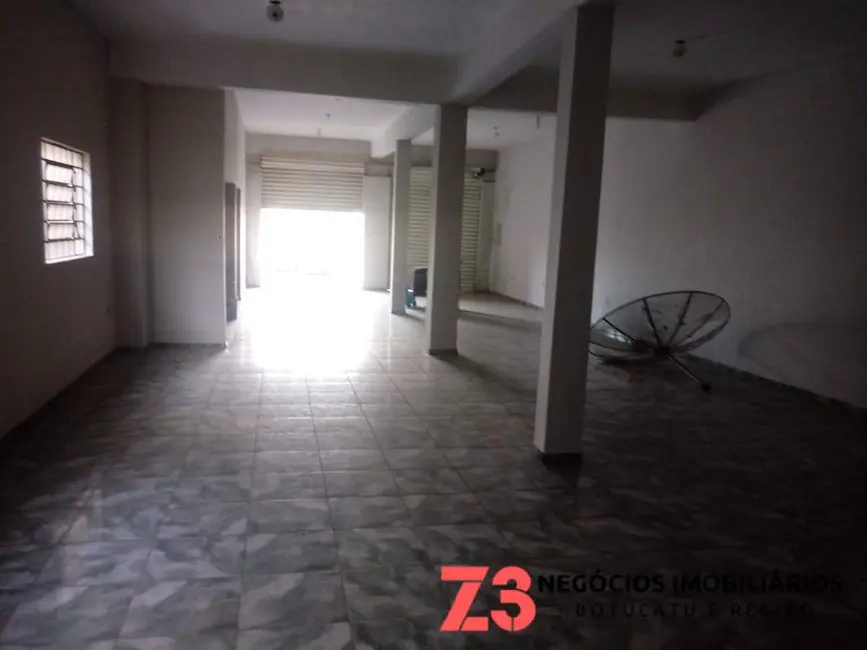Foto 4 de Sala Comercial à venda e para alugar, 250m2 em Residencial Cedro, Botucatu - SP