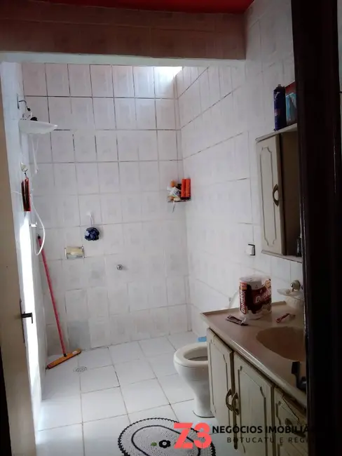 Foto 3 de Casa com 4 quartos à venda, 260m2 em Botucatu - SP