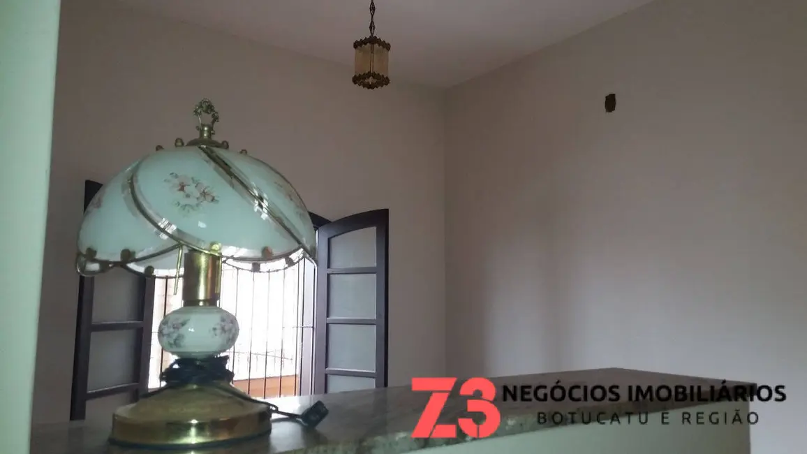 Foto 3 de Sobrado com 2 quartos à venda em Centro, Botucatu - SP
