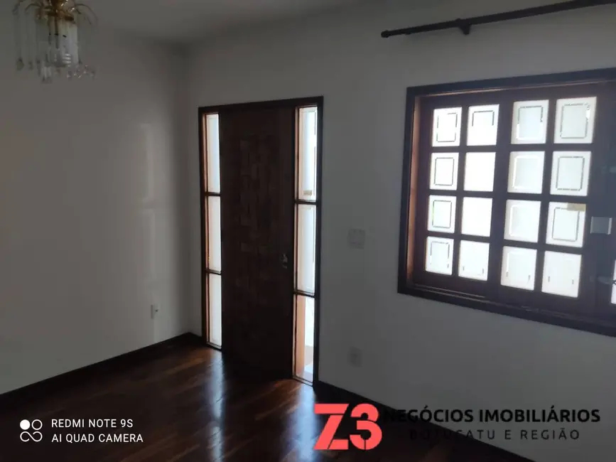 Foto 7 de Sobrado com 3 quartos à venda, 350m2 em Jardim Paraíso, Botucatu - SP