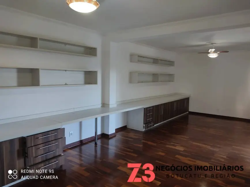 Foto 9 de Sobrado com 3 quartos à venda, 350m2 em Jardim Paraíso, Botucatu - SP