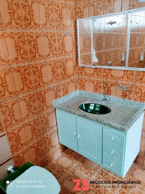 Foto 3 de Sobrado com 4 quartos à venda em Botucatu - SP