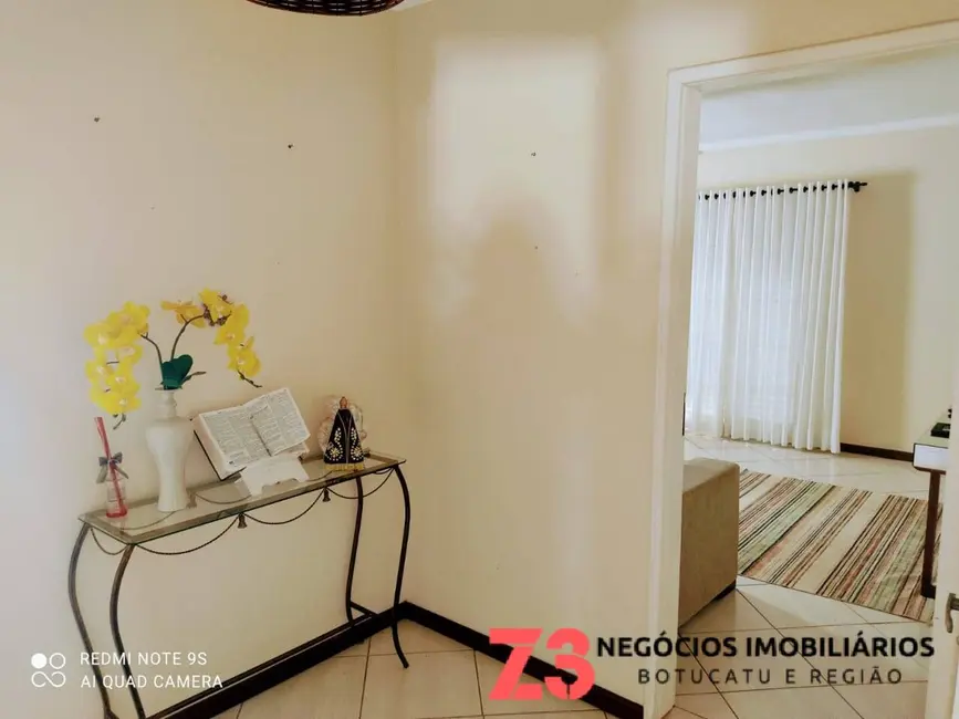 Foto 7 de Sobrado com 4 quartos à venda e para alugar, 151m2 em Vila Nogueira, Botucatu - SP