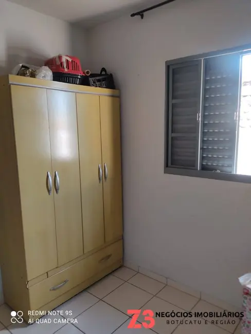 Casa com 2 quartos à venda, 200m2 em Botucatu - SP - imagem 6 Foto 6 de Casa com 2 quartos à venda, 200m2 em Botucatu - SP