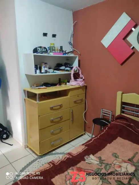 Casa com 2 quartos à venda, 200m2 em Botucatu - SP - imagem 3 Foto 3 de Casa com 2 quartos à venda, 200m2 em Botucatu - SP