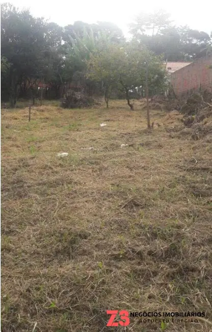 Foto 2 de Terreno / Lote à venda, 300m2 em Botucatu - SP