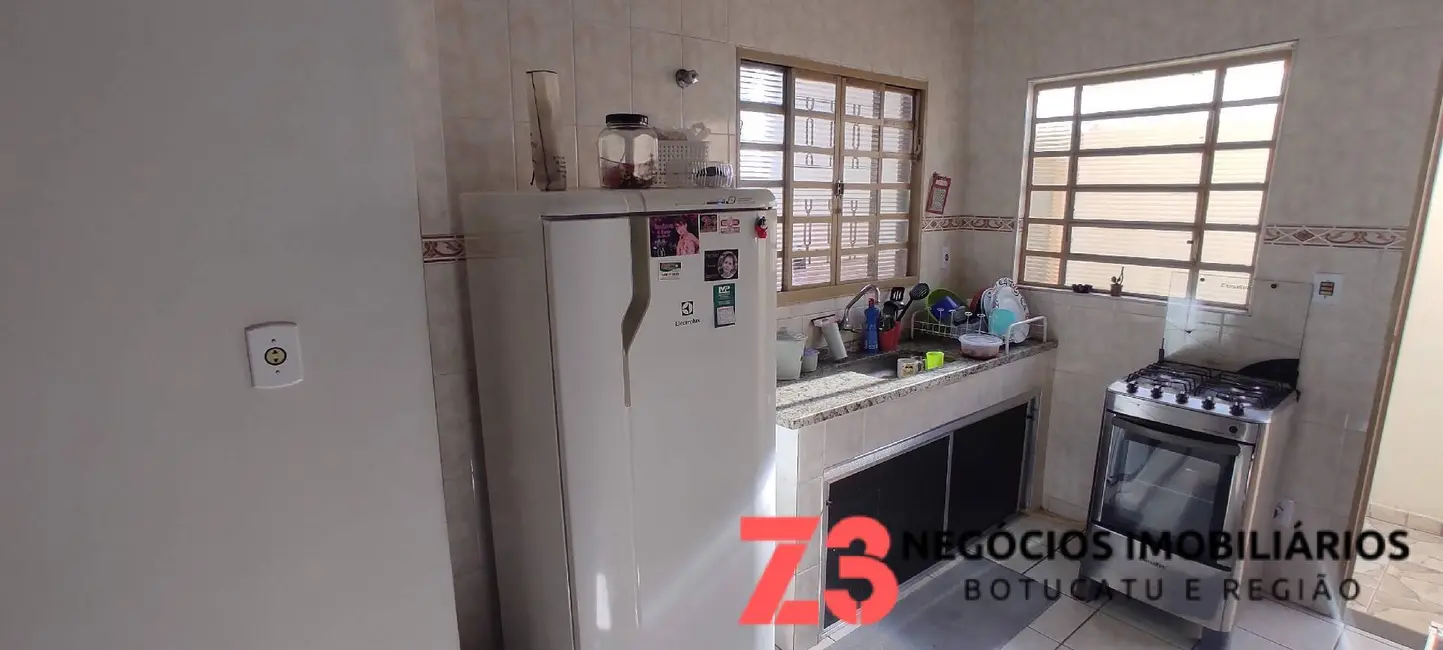 Foto 6 de Casa com 3 quartos à venda em Vila dos Lavradores, Botucatu - SP