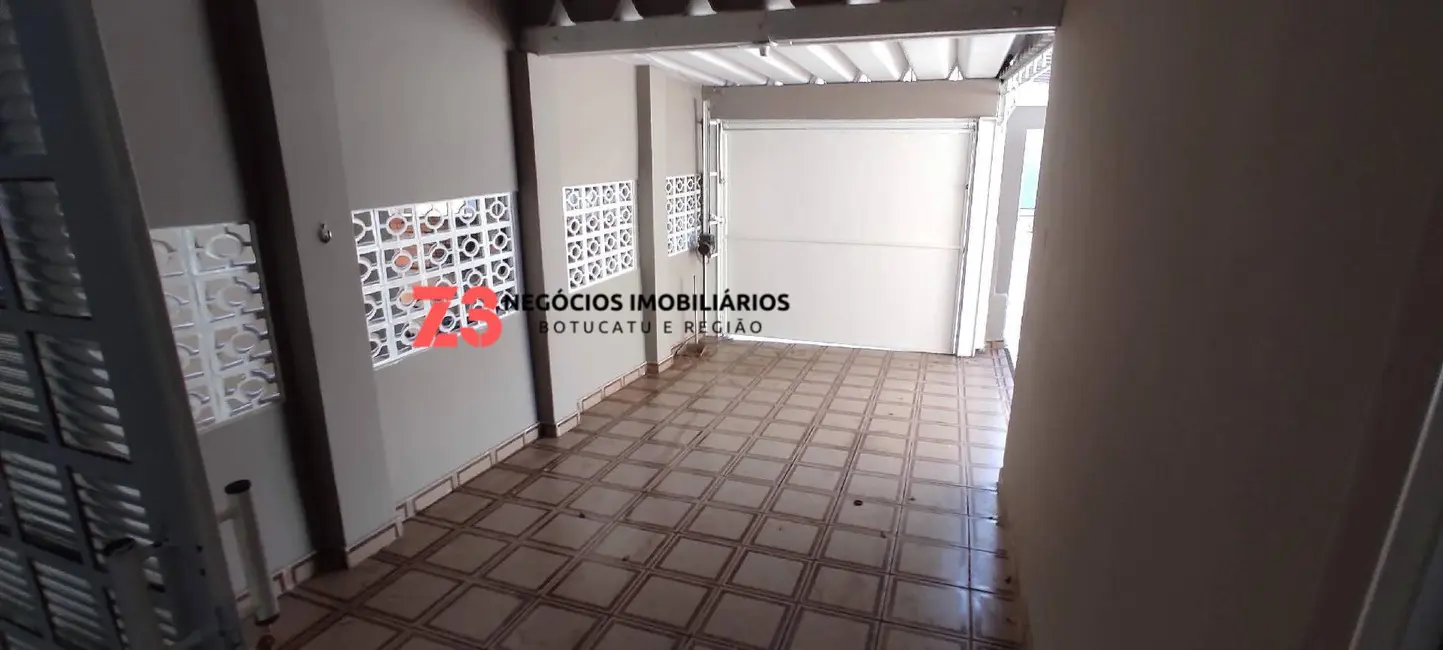 Foto 3 de Casa com 4 quartos à venda em Botucatu - SP