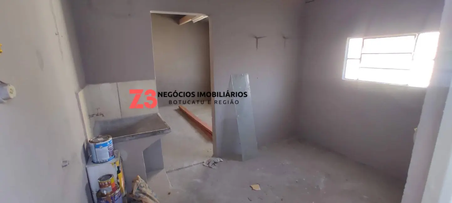 Foto 4 de Casa com 4 quartos à venda em Botucatu - SP