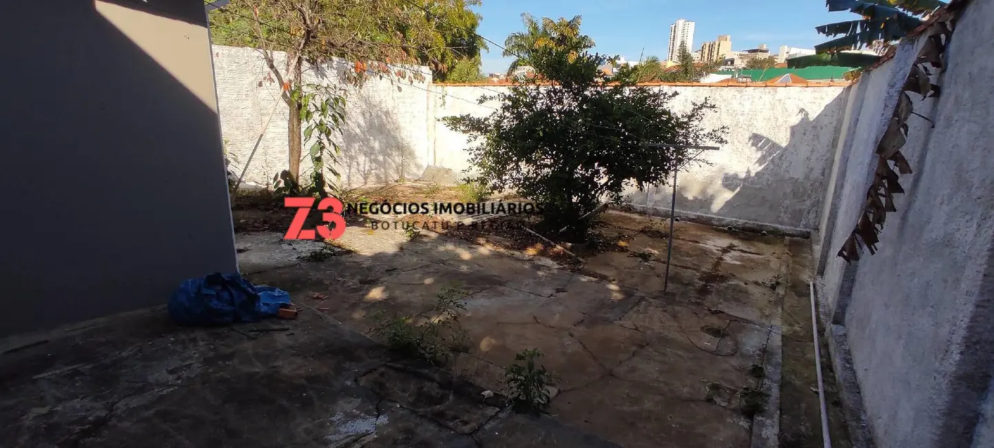 Foto 9 de Casa com 4 quartos à venda em Botucatu - SP