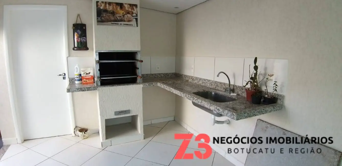Foto 9 de Casa com 3 quartos à venda, 200m2 em Botucatu - SP