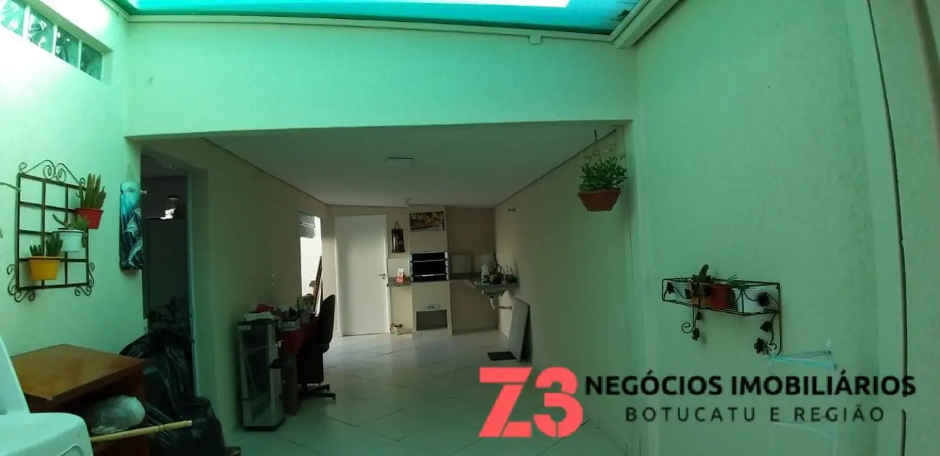 Foto 4 de Casa com 3 quartos à venda, 200m2 em Botucatu - SP