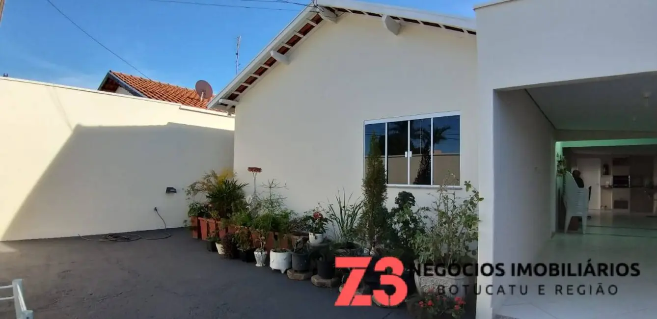 Foto 5 de Casa com 3 quartos à venda, 200m2 em Botucatu - SP