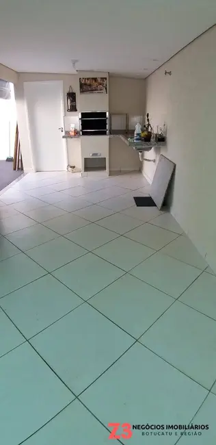 Foto 8 de Casa com 3 quartos à venda, 200m2 em Botucatu - SP