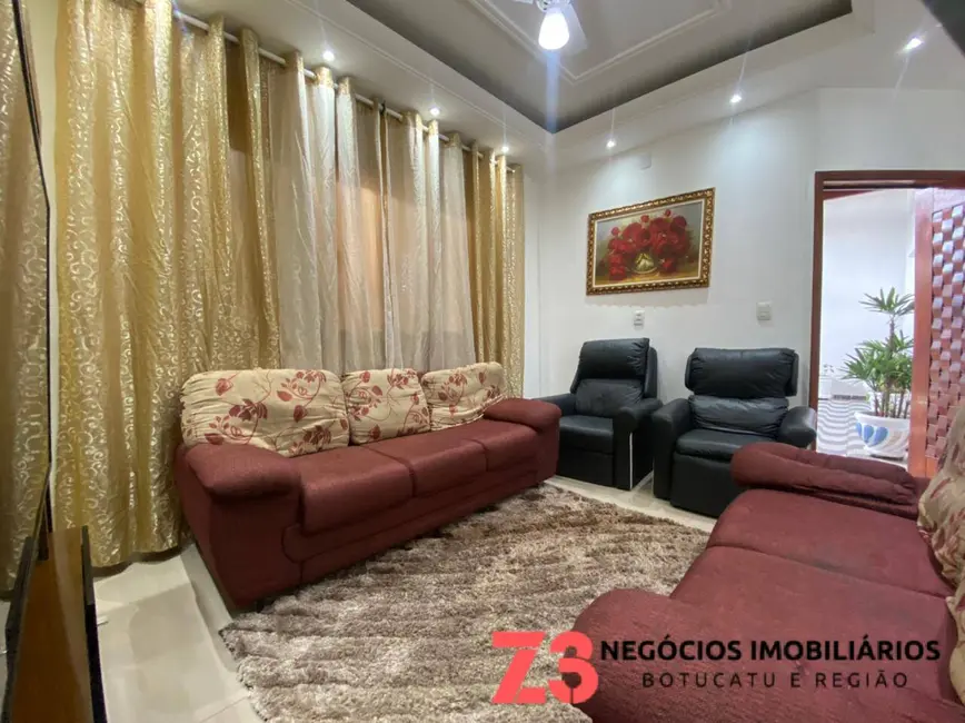 Foto 7 de Casa com 6 quartos à venda, 250m2 em Residencial Cedro, Botucatu - SP