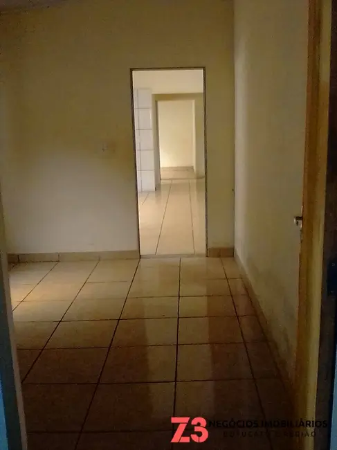 Foto 6 de Casa com 2 quartos à venda, 150m2 em Vila Antártica, Botucatu - SP