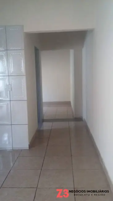 Foto 4 de Casa com 2 quartos à venda, 150m2 em Vila Antártica, Botucatu - SP