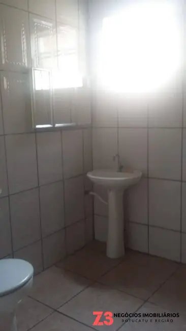 Foto 2 de Casa com 2 quartos à venda, 150m2 em Vila Antártica, Botucatu - SP