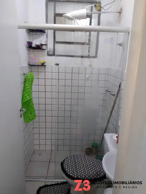 Foto 8 de Casa à venda, 250m2 em Botucatu - SP