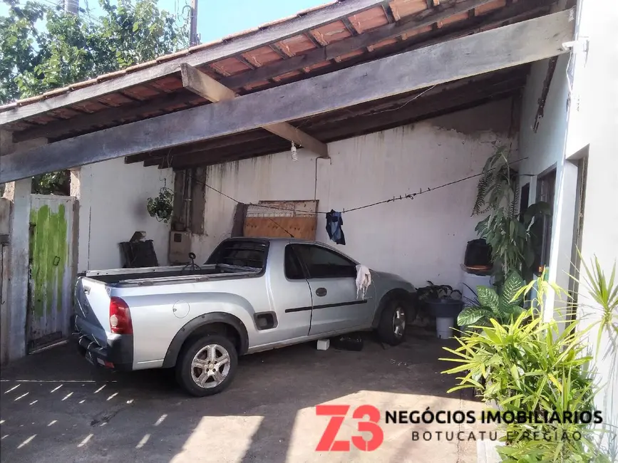 Foto 4 de Casa à venda, 250m2 em Botucatu - SP