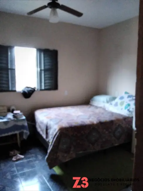 Foto 6 de Casa com 3 quartos à venda, 360m2 em Jardim Aeroporto, Botucatu - SP