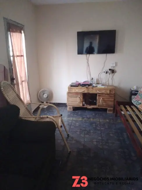 Foto 3 de Casa com 3 quartos à venda, 360m2 em Jardim Aeroporto, Botucatu - SP