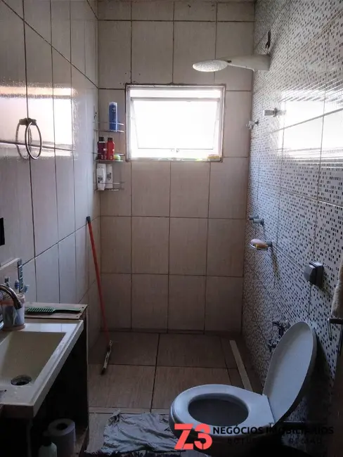 Foto 7 de Casa com 3 quartos à venda, 360m2 em Jardim Aeroporto, Botucatu - SP