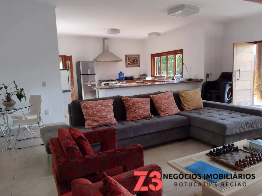 Foto 6 de Fazenda / Haras à venda e para alugar, 22m2 em Centro, Botucatu - SP