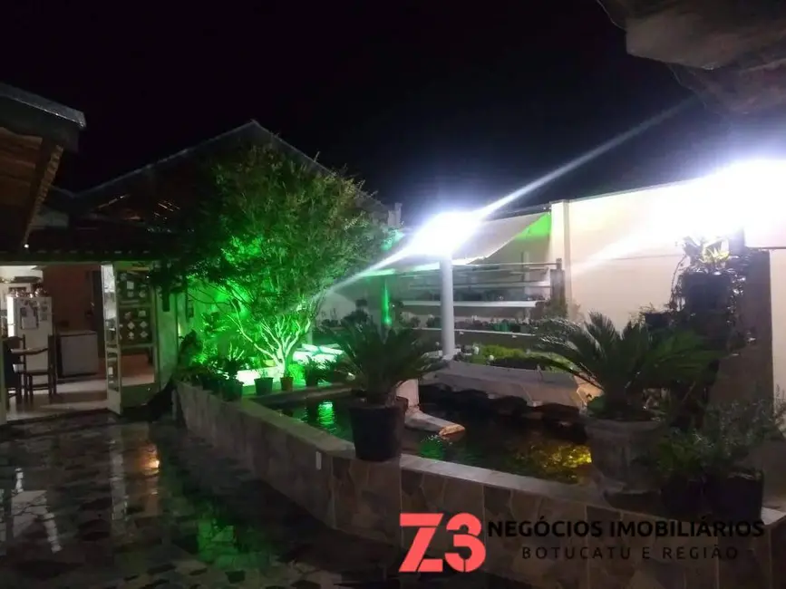 Foto 5 de Casa com 2 quartos à venda, 308m2 em Botucatu - SP