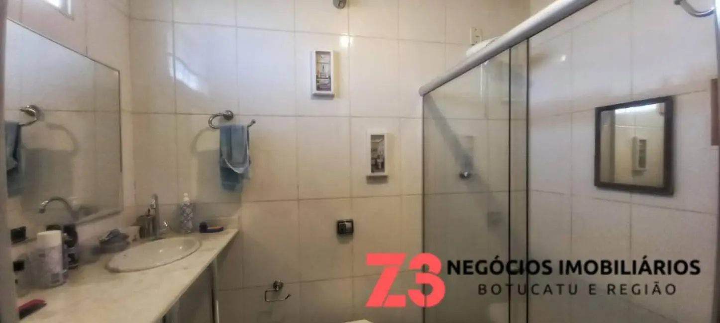 Foto 9 de Casa com 4 quartos à venda, 203m2 em Vila Antártica, Botucatu - SP