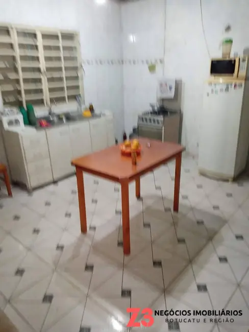 Foto 1 de Casa com 2 quartos à venda, 149m2 em Residencial Cedro, Botucatu - SP