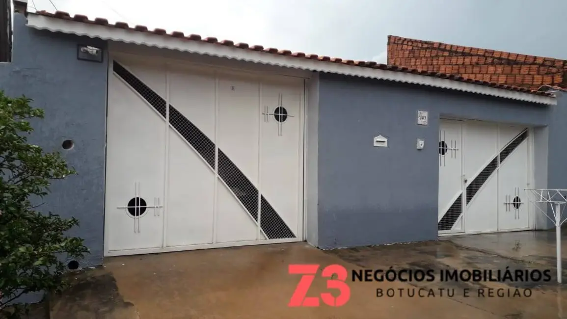 Foto 1 de Casa com 3 quartos à venda em Botucatu - SP