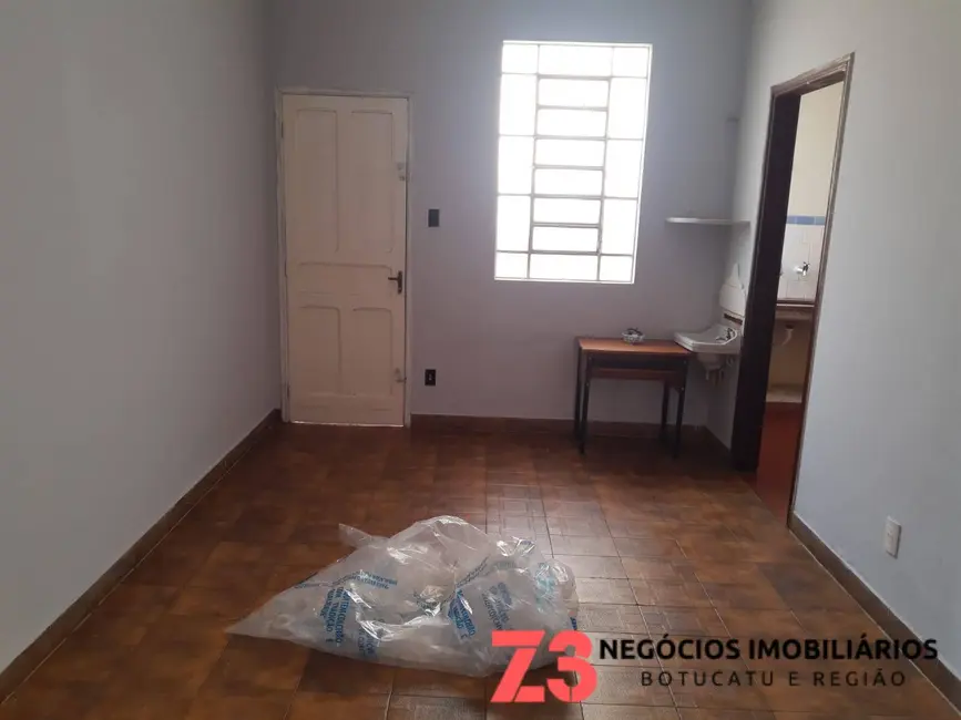 Foto 8 de Casa com 3 quartos para alugar em Centro, Botucatu - SP