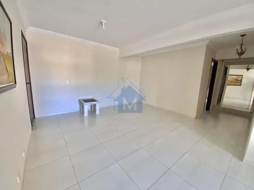 Apartamento com 3 quartos à venda, 106m2 em Centro, Foz Do Iguacu - PR - imagem 3 Foto 3 de Apartamento com 3 quartos à venda, 106m2 em Centro, Foz Do Iguacu - PR