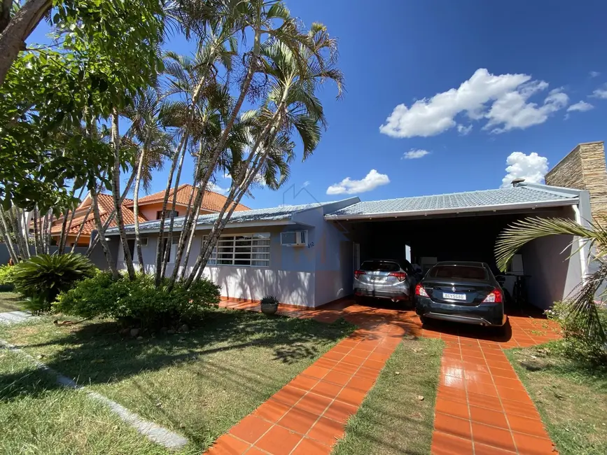 Casa de Condomínio com 4 quartos à venda, 200m2 em Jardim Eliza I, Foz Do Iguacu - PR - imagem 2 Foto 2 de Casa de Condomínio com 4 quartos à venda, 200m2 em Jardim Eliza I, Foz Do Iguacu - PR