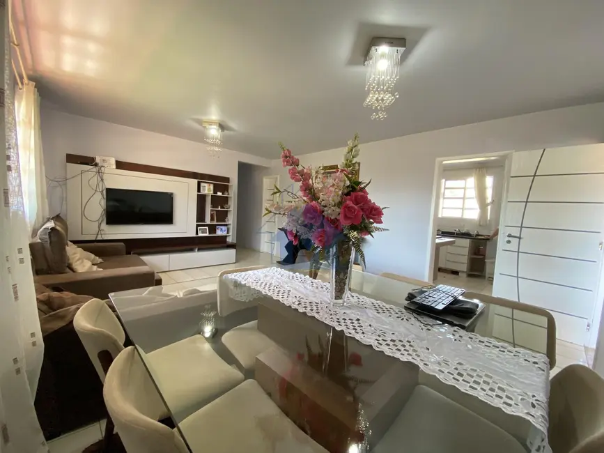 Casa de Condomínio com 4 quartos à venda, 200m2 em Jardim Eliza I, Foz Do Iguacu - PR - imagem 8 Foto 8 de Casa de Condomínio com 4 quartos à venda, 200m2 em Jardim Eliza I, Foz Do Iguacu - PR