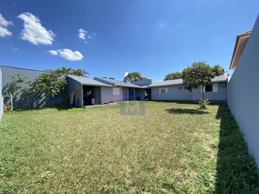 Casa de Condomínio com 4 quartos à venda, 200m2 em Jardim Eliza I, Foz Do Iguacu - PR - imagem 4 Foto 4 de Casa de Condomínio com 4 quartos à venda, 200m2 em Jardim Eliza I, Foz Do Iguacu - PR