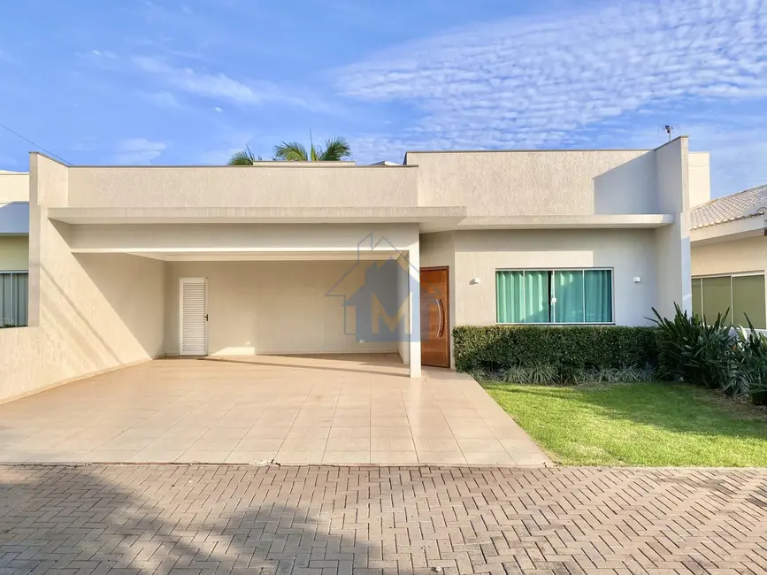 Foto 1 de Casa de Condomínio com 3 quartos para alugar, 300m2 em Parque Ouro Verde, Foz Do Iguacu - PR