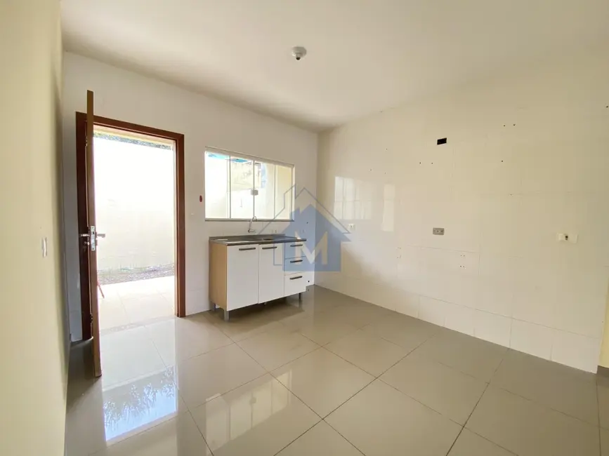 Casa com 3 quartos à venda, 90m2 em Foz Do Iguacu - PR - imagem 4 Foto 4 de Casa com 3 quartos à venda, 90m2 em Foz Do Iguacu - PR