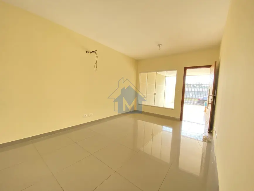 Casa com 3 quartos à venda, 90m2 em Foz Do Iguacu - PR - imagem 3 Foto 3 de Casa com 3 quartos à venda, 90m2 em Foz Do Iguacu - PR