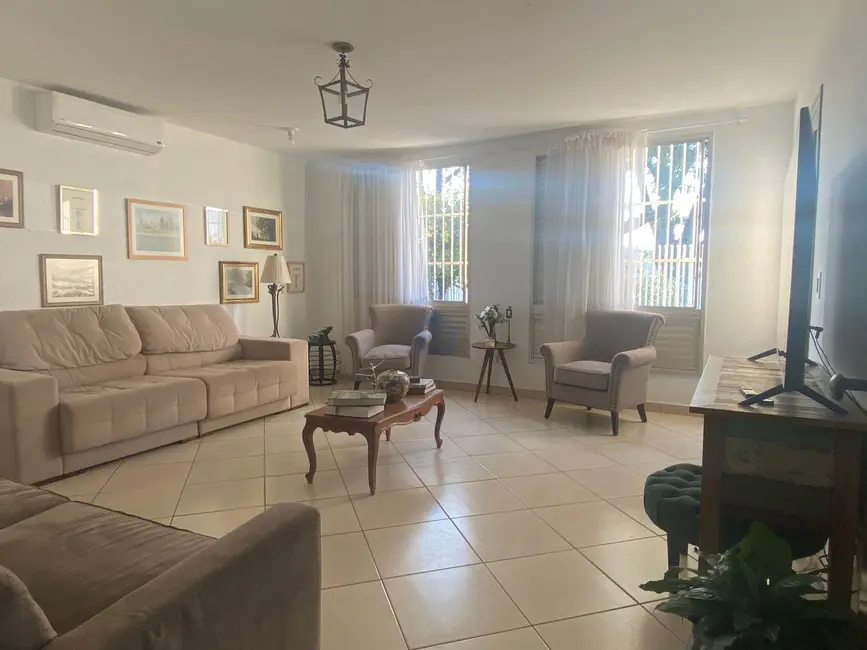 Foto 2 de Casa com 3 quartos à venda, 142m2 em Jardim Iguaçu, Foz Do Iguacu - PR
