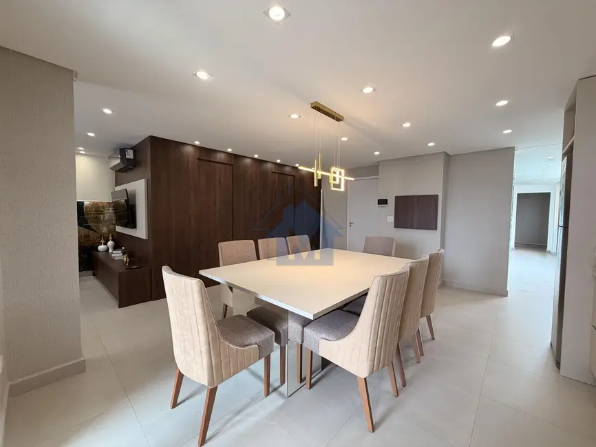 Apartamento com 3 quartos à venda, 128m2 em Centro, Foz Do Iguacu - PR - imagem 6 Foto 6 de Apartamento com 3 quartos à venda, 128m2 em Centro, Foz Do Iguacu - PR