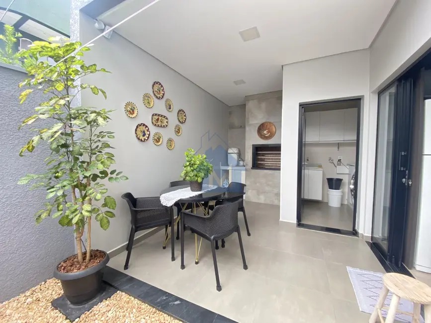 Casa com 3 quartos à venda, 118m2 em Foz Do Iguacu - PR - imagem 9 Foto 9 de Casa com 3 quartos à venda, 118m2 em Foz Do Iguacu - PR