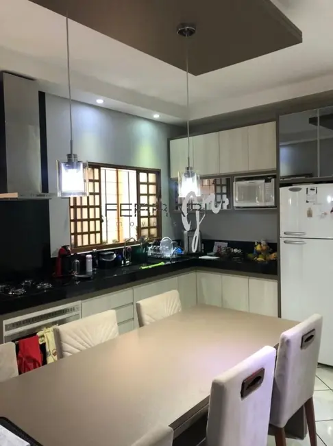 Foto 3 de Casa com 2 quartos à venda, 110m2 em Residencial Bardan, Taubate - SP
