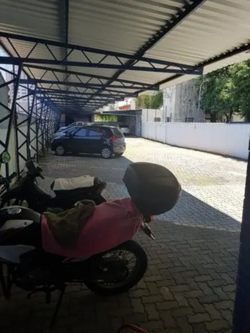 Kitnet com 1 quarto para alugar, 30m2 em Taubate - SP - imagem 6 Foto 6 de Kitnet com 1 quarto para alugar, 30m2 em Taubate - SP