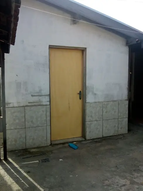 Foto 6 de Casa com 2 quartos à venda, 250m2 em Vila Bela, Taubate - SP