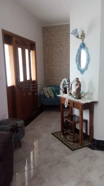 Foto 5 de Sobrado com 4 quartos à venda, 300m2 em Parque São Luís, Taubate - SP