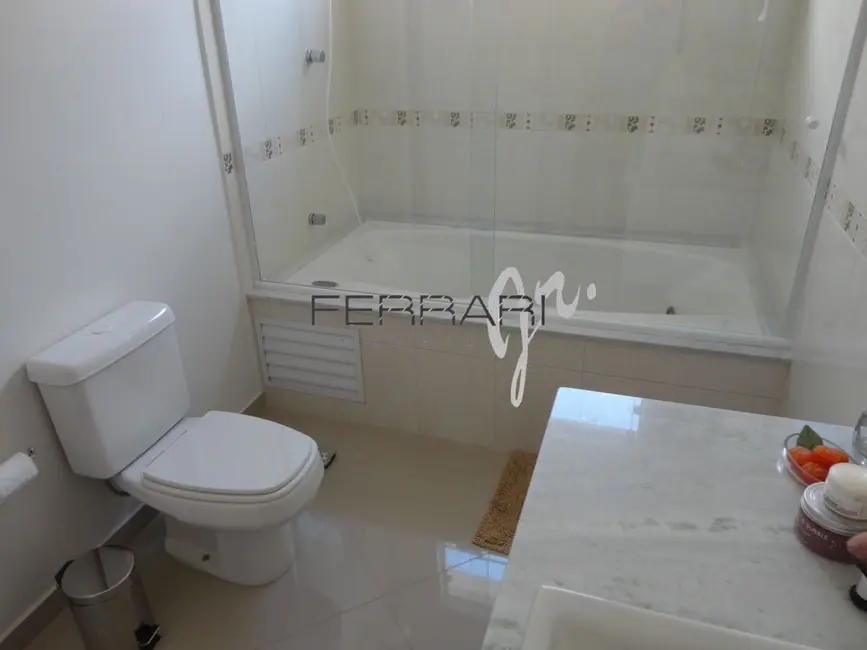 Foto 6 de Sobrado com 4 quartos à venda, 300m2 em Parque São Luís, Taubate - SP